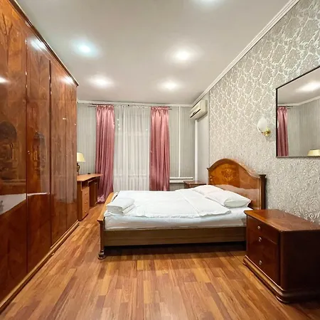 Apart, Komsomolskaya Apartment