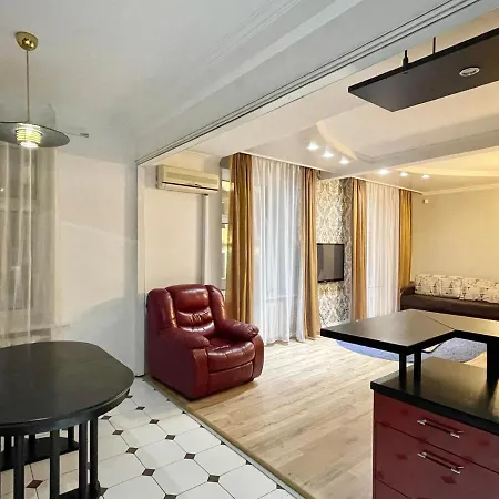 Apart, Komsomolskaya Apartment